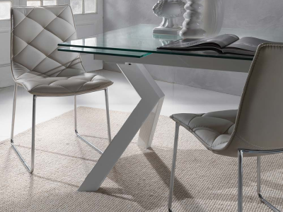 Chaise en simili cuir matelassé - Gady